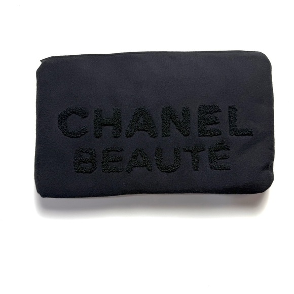 CHANEL Handbags - Chanel Beauté Midnight Black Pouch